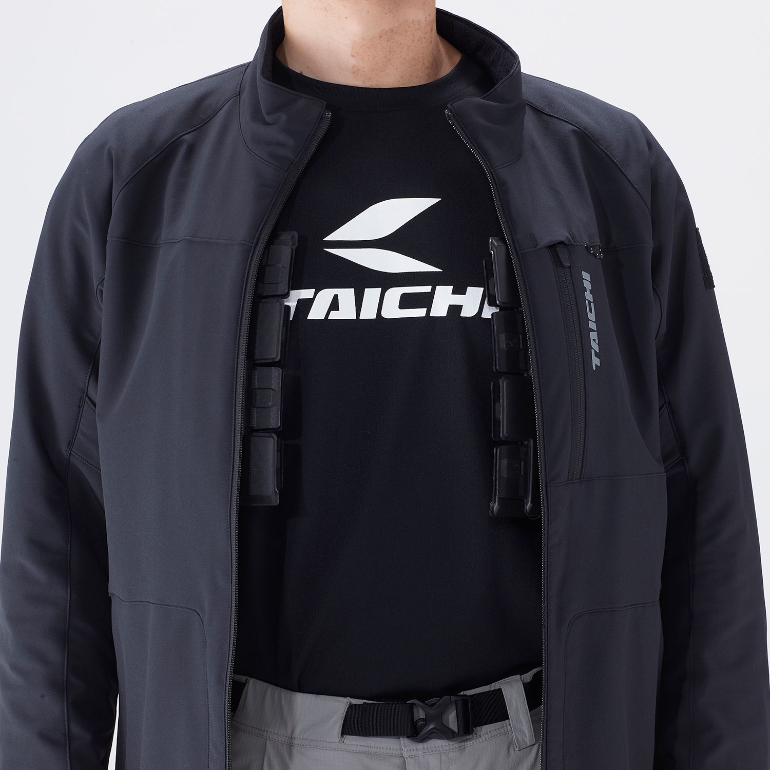 タイチ公式通販】TRV067 TECCELLセパレート チェストプロテクター